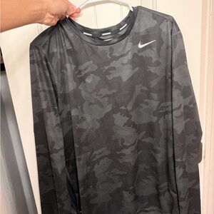 Nike Men's Charcoal Camo Long Sleeve Tee